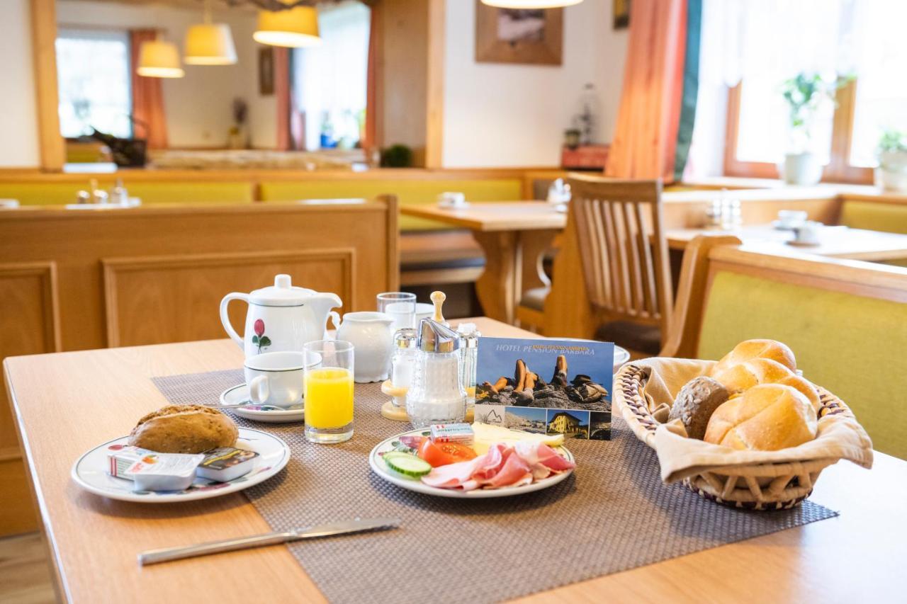 Hotel Pension Barbara Sankt Martin am Tennengebirge Ngoại thất bức ảnh