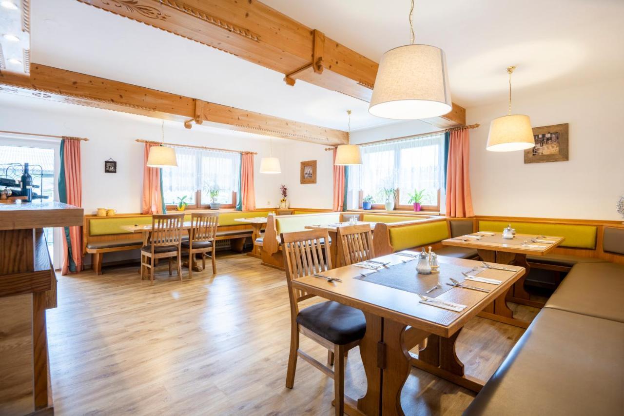 Hotel Pension Barbara Sankt Martin am Tennengebirge Ngoại thất bức ảnh