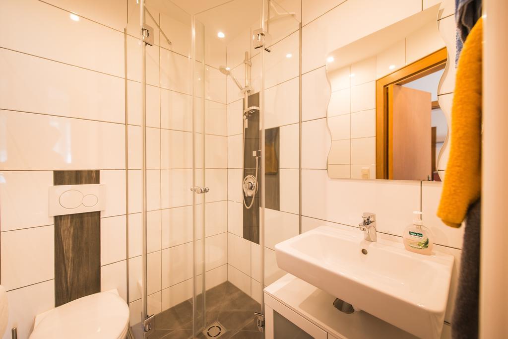 Hotel Pension Barbara Sankt Martin am Tennengebirge Ngoại thất bức ảnh