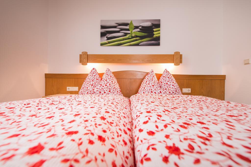 Hotel Pension Barbara Sankt Martin am Tennengebirge Ngoại thất bức ảnh
