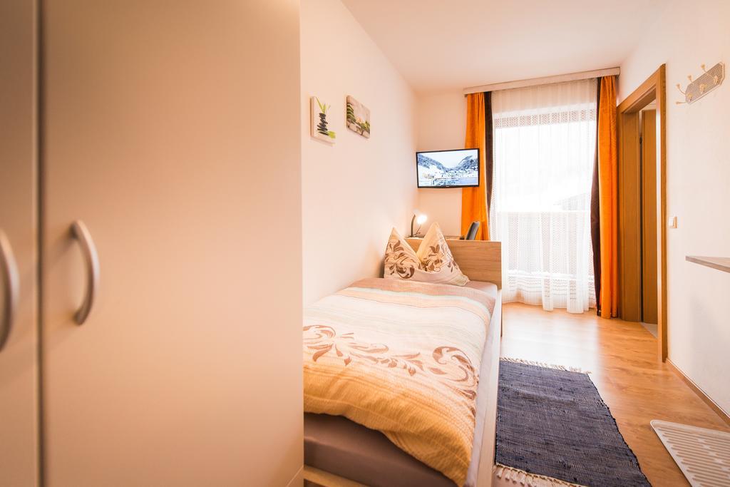Hotel Pension Barbara Sankt Martin am Tennengebirge Ngoại thất bức ảnh